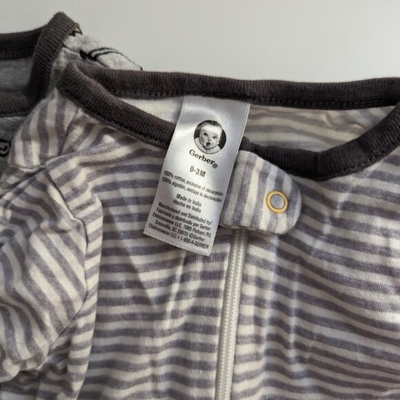 Gerber set of two footie sleepers - Picture 2 of 4